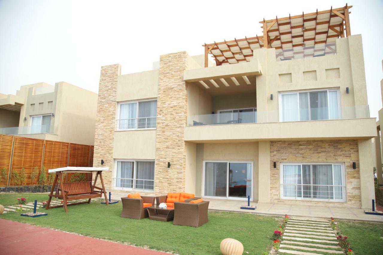 Tolip North Coast Hotel El Alamein Exterior photo A villa in the resort